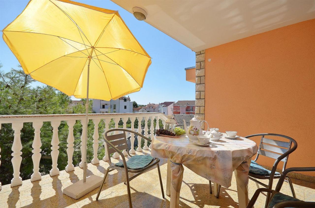 Apartments Miljenka Vodice Zewnętrze zdjęcie